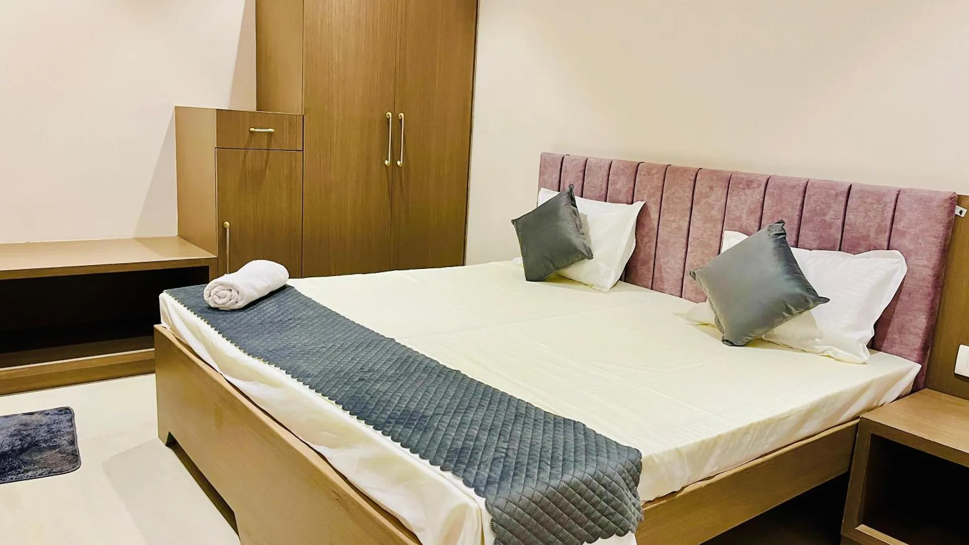 Shri Kashi Vas Bed and Breakfast Varanasi Bed & Breakfast